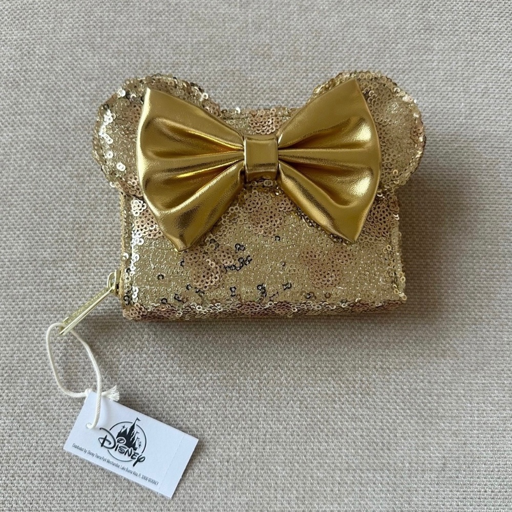 NWT Minnie Mouse Gold‎ Sequin Loungefly Wallet